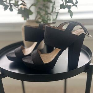 Black Suede Heels. Size 6